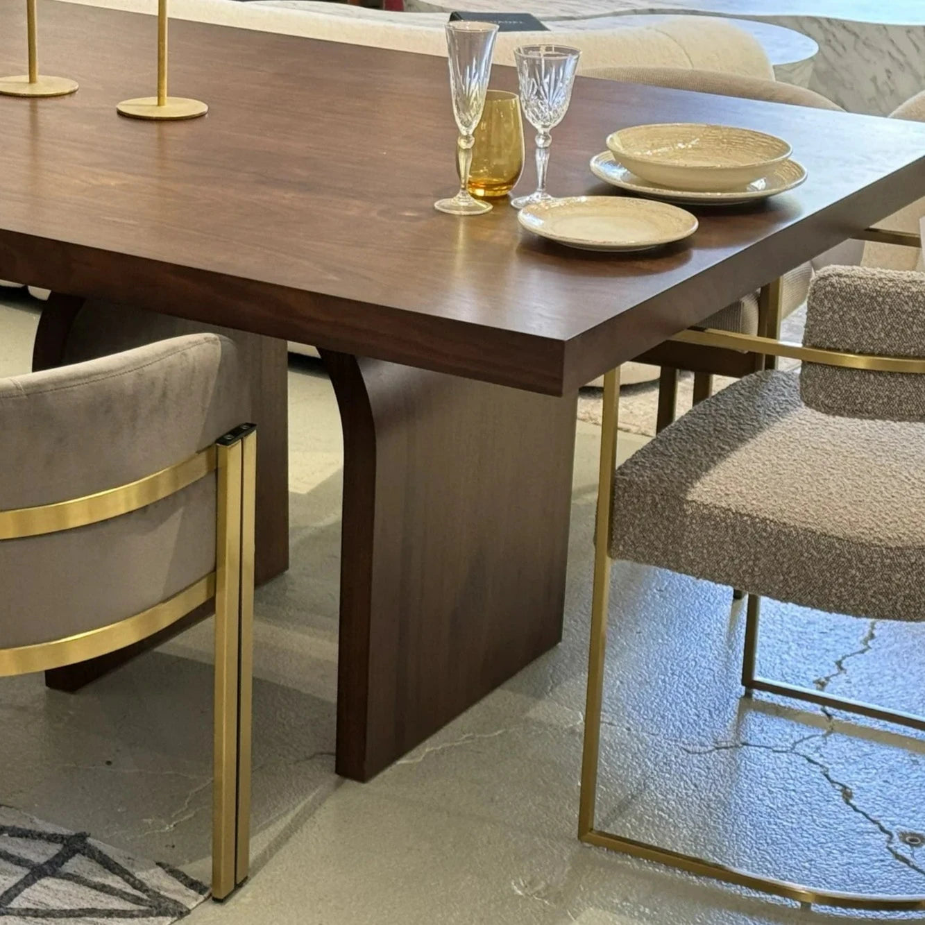 Hanoi Dining Table (6 Seater)